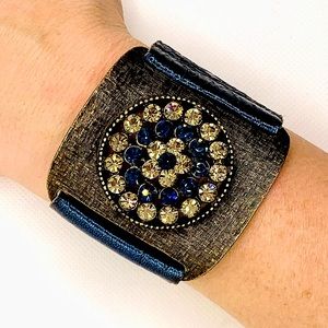 Leather cuff bracelet with Rhinestone details